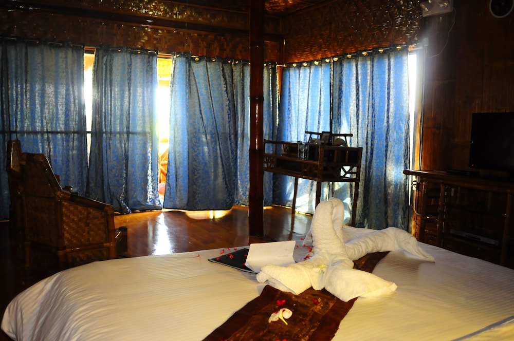 The Coral Blue Oriental Beach Villas And Suites 28/65