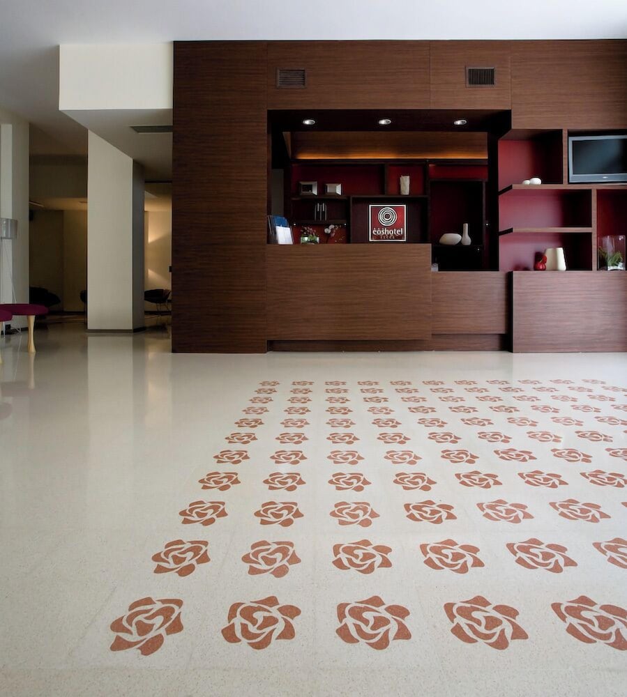 Eos Hotel 9/72
