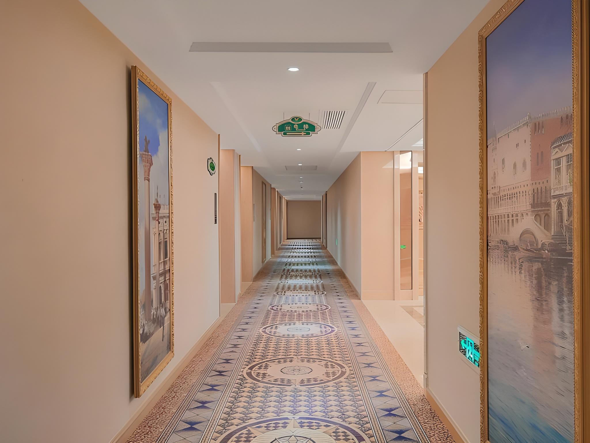 Vienna International Hotel (Qidong Jiangtian Ecological Park) 7/34