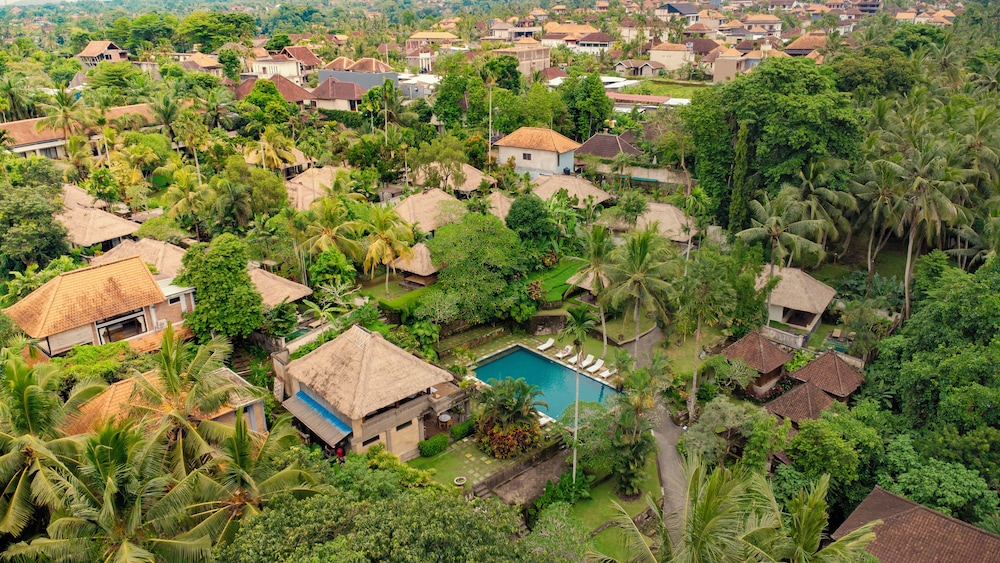 Pertiwi Resort Spa 81/87
