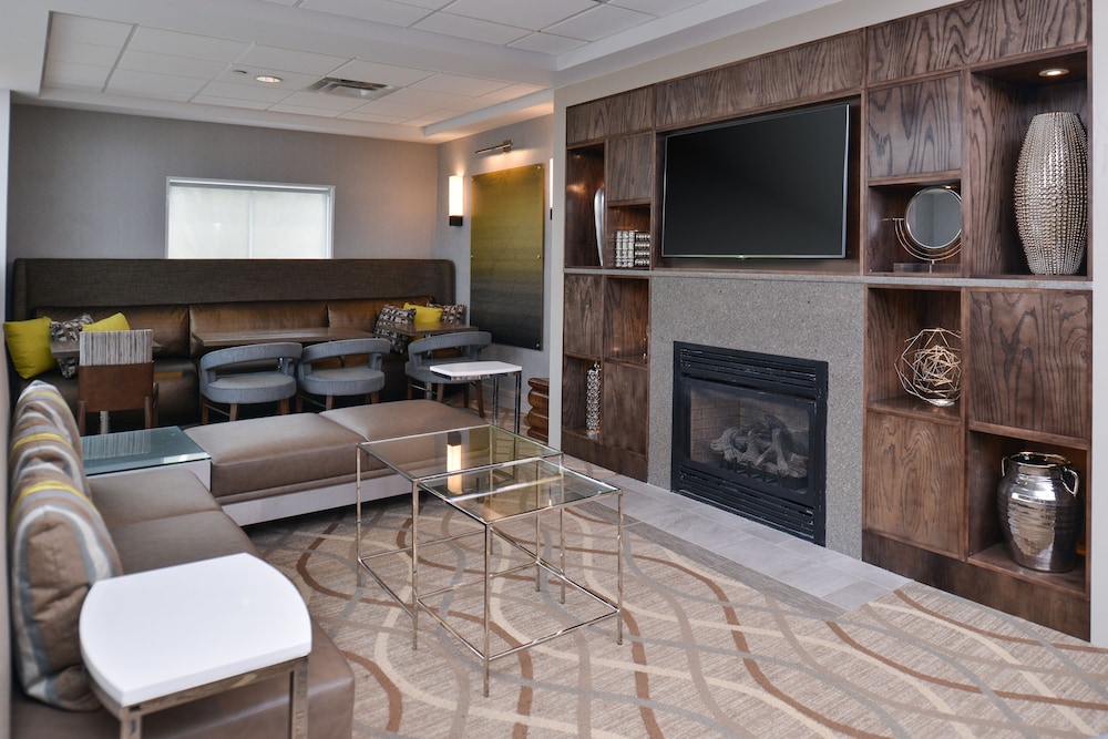 Holiday Inn Express Hotel And Suites Lafayette 27/49