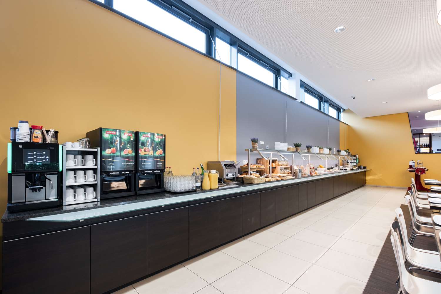 Premier Inn Hannover City University 34/34