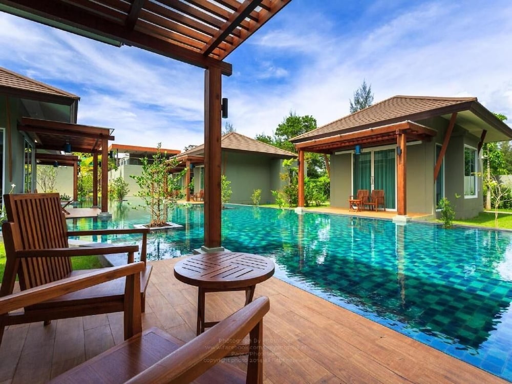 Khaolak Forest Resort 58/62