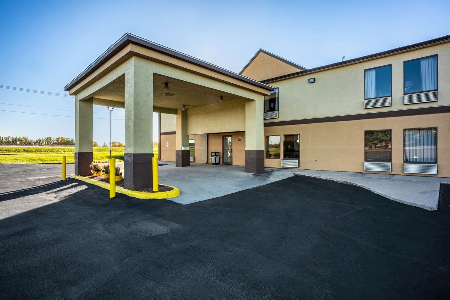 Super 8 by Wyndham Galesburg 13/14