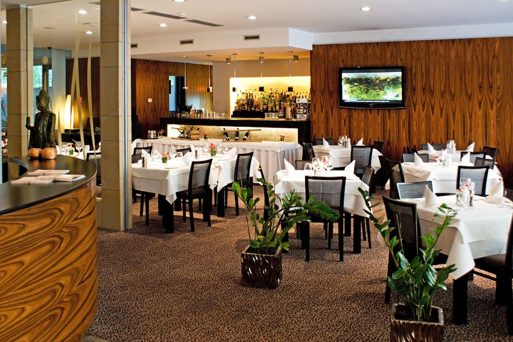 Hotel Avance 53/69