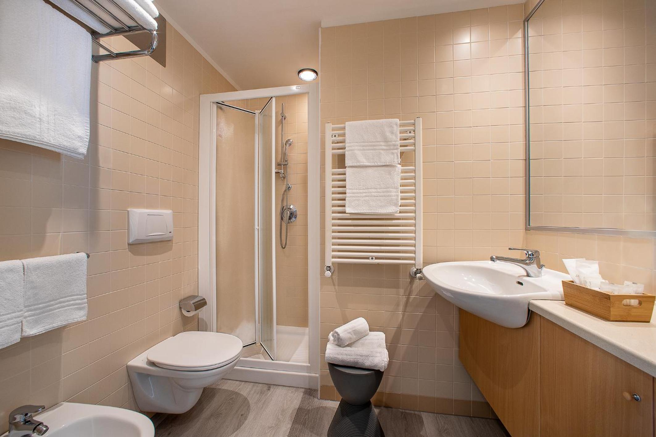غرفة قياسية بسرير مزدوج أو سريرين منفصلين، Hotel Rosanna 3 Stelle Superior 4/5