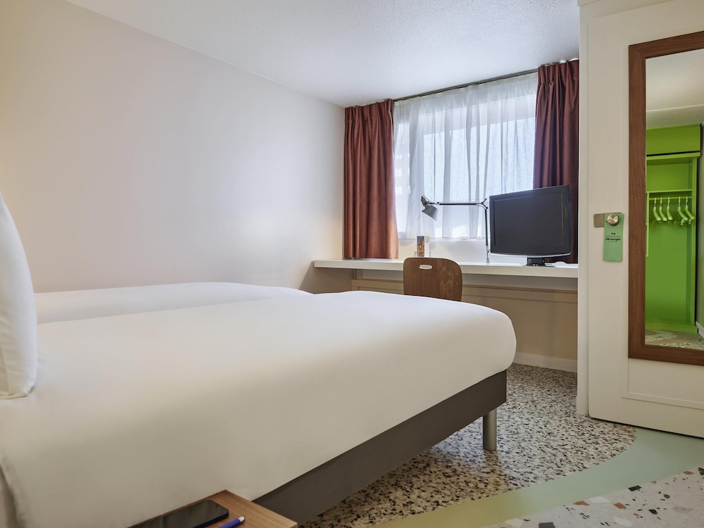 greet hotel Versailles - Voisins Le Bretonneux (ex. Campanile Voisins-Le-Bretonneux) 17/49