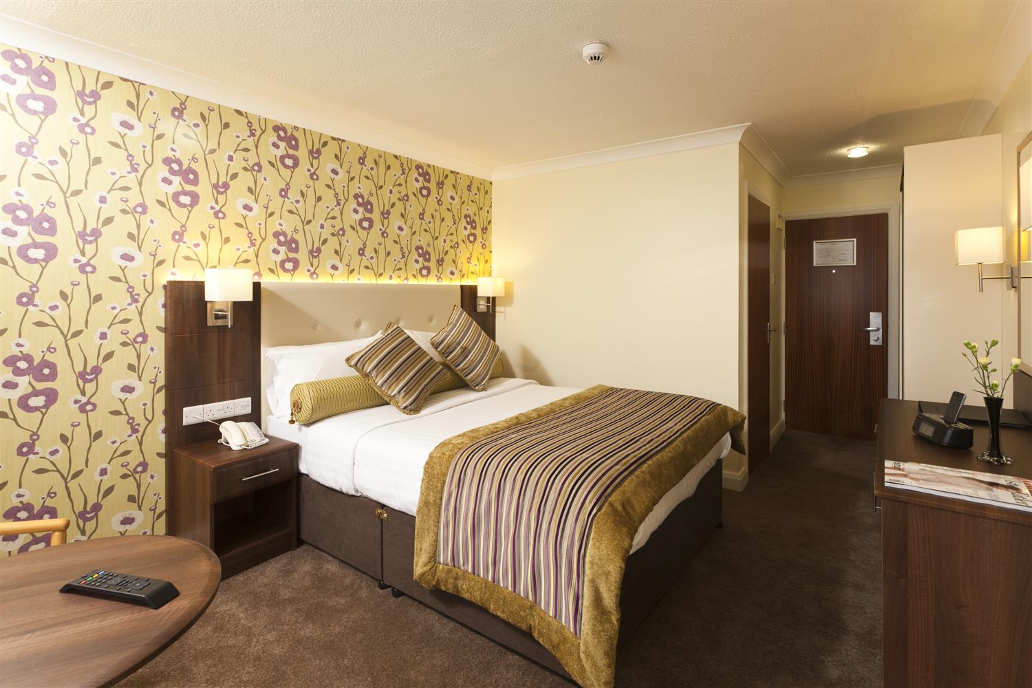 Room, Double Bed