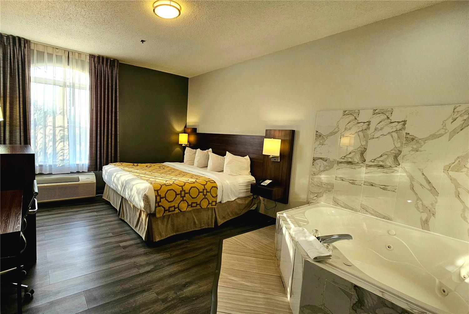 Baymont by Wyndham Chicago/Calumet City 9/37