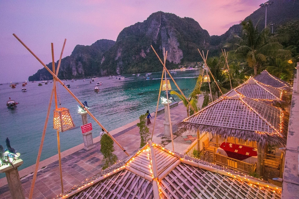 Phi Phi Island Cabana Hotel 65/69