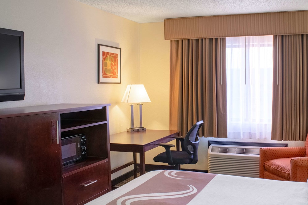 Quality Inn Plainfield 43/47