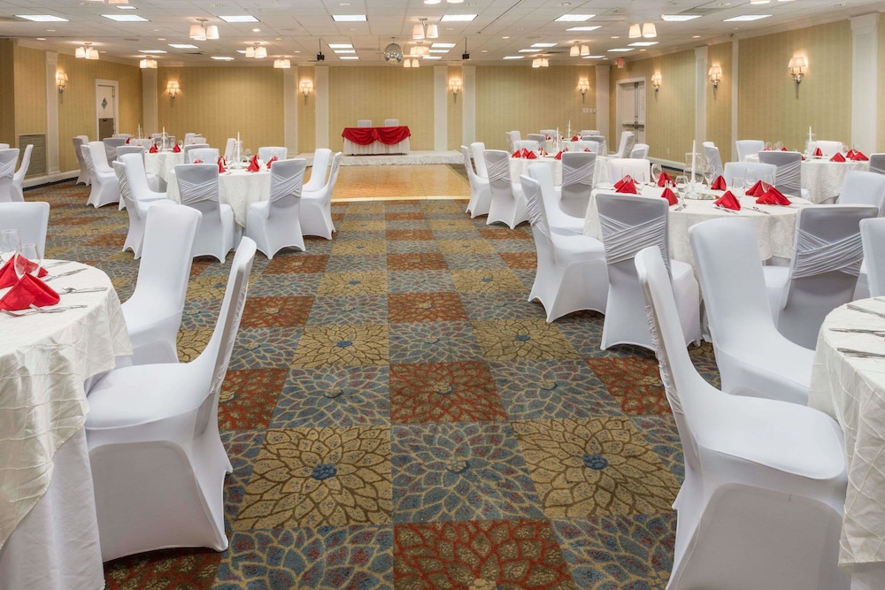 Wyndham Garden Manassas 34/46