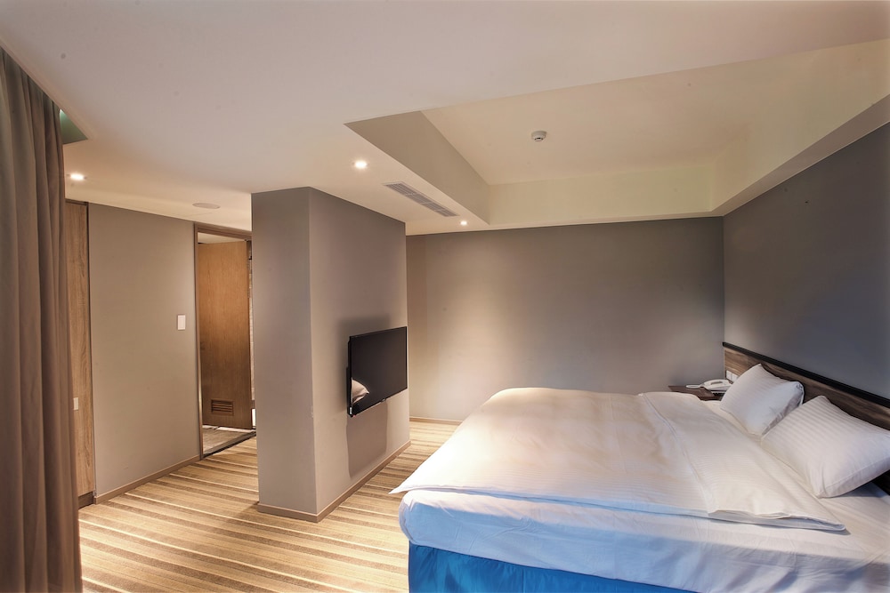 CT Green Bay Hot-Spring Hotel 8/49