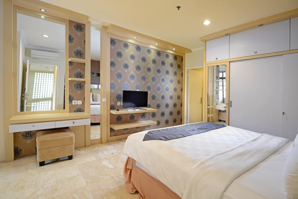 2 Bedrooms, Marvelous, 1 Double and 1 Single Bed