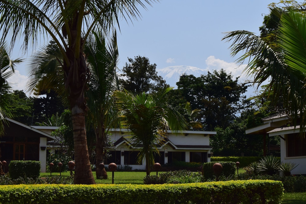 Ameg Lodge Kilimanjaro 30/36
