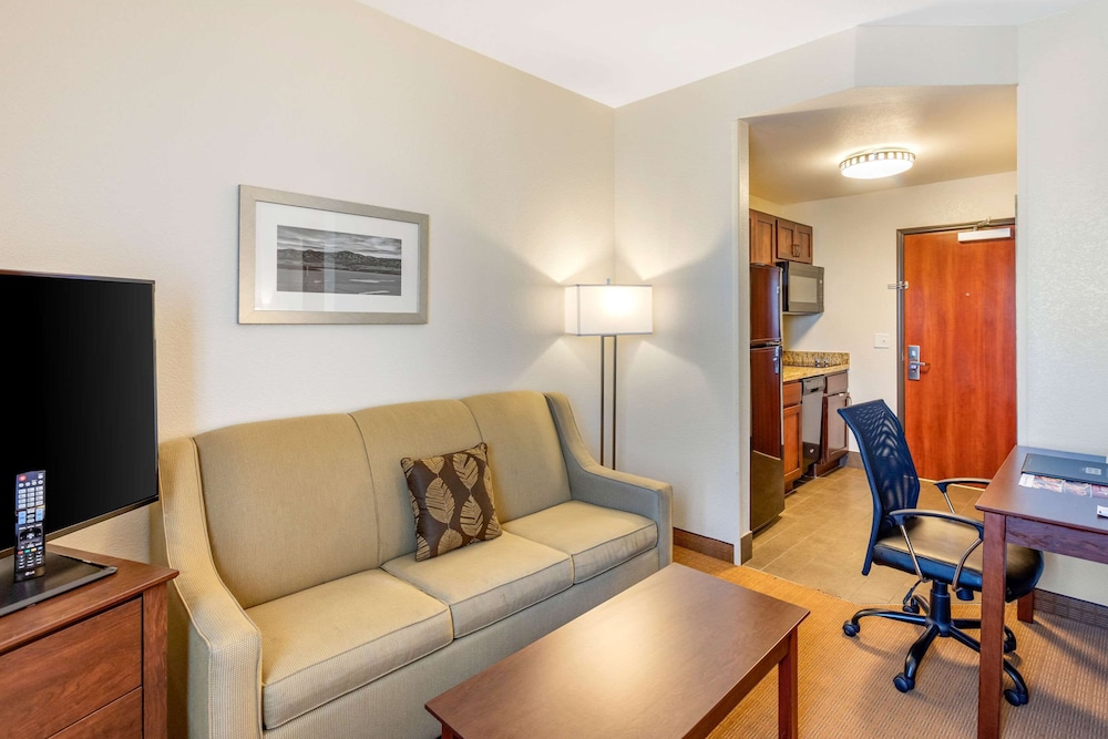 MainStay Suites Near Denver Downtown 47/73