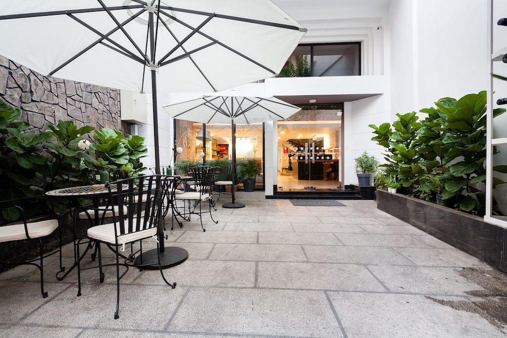 La Regatta Boutique Residences 12/72