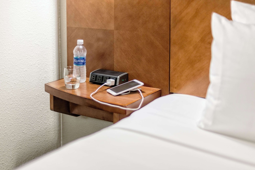 Hyatt Place Nashville/Franklin/Cool Springs 42/77