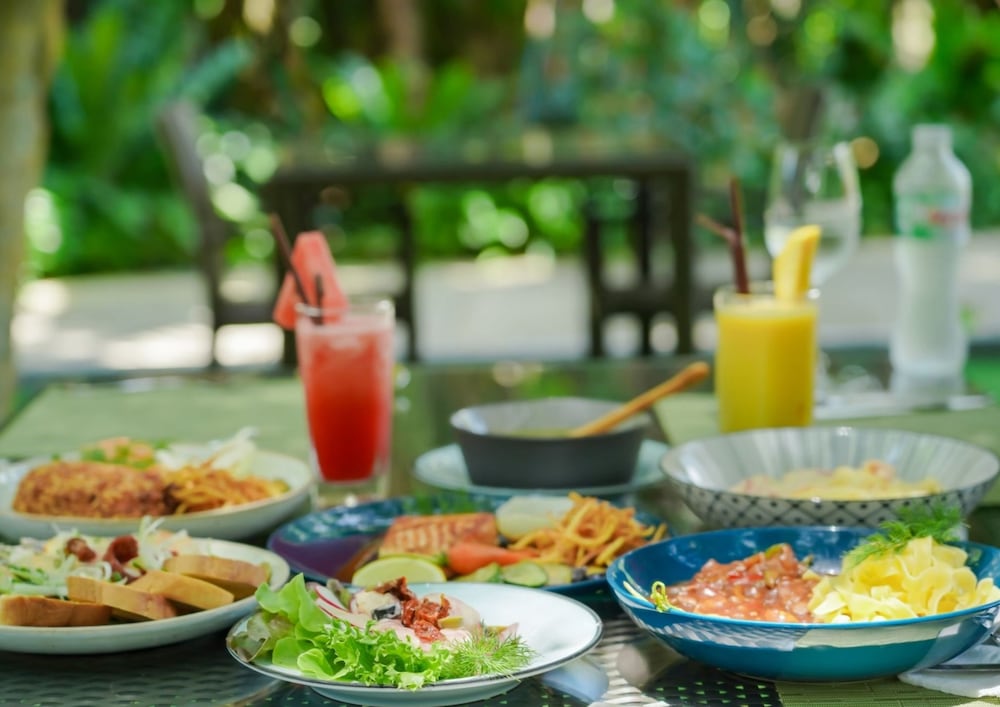 Naithonburi Beach Resort 31/43