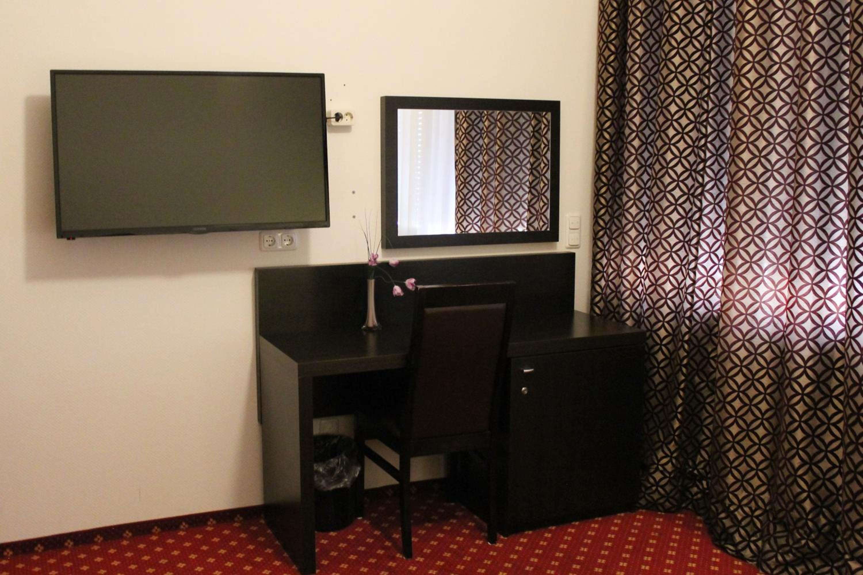 Aariana Hotel 31/43