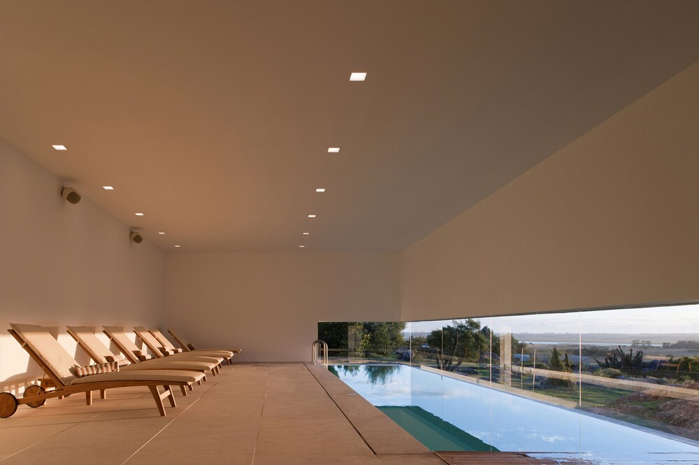 swimming pool spa