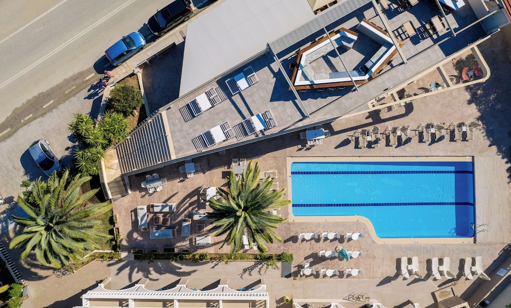 Karras Grande Resort 5/66