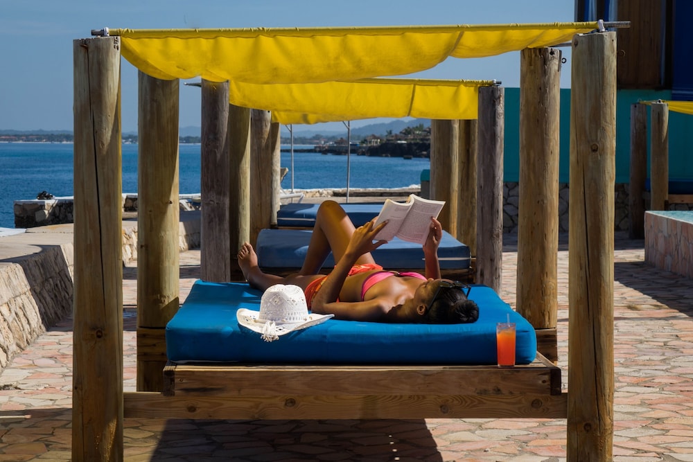 Samsara Cliff Resort Hotel 40/50