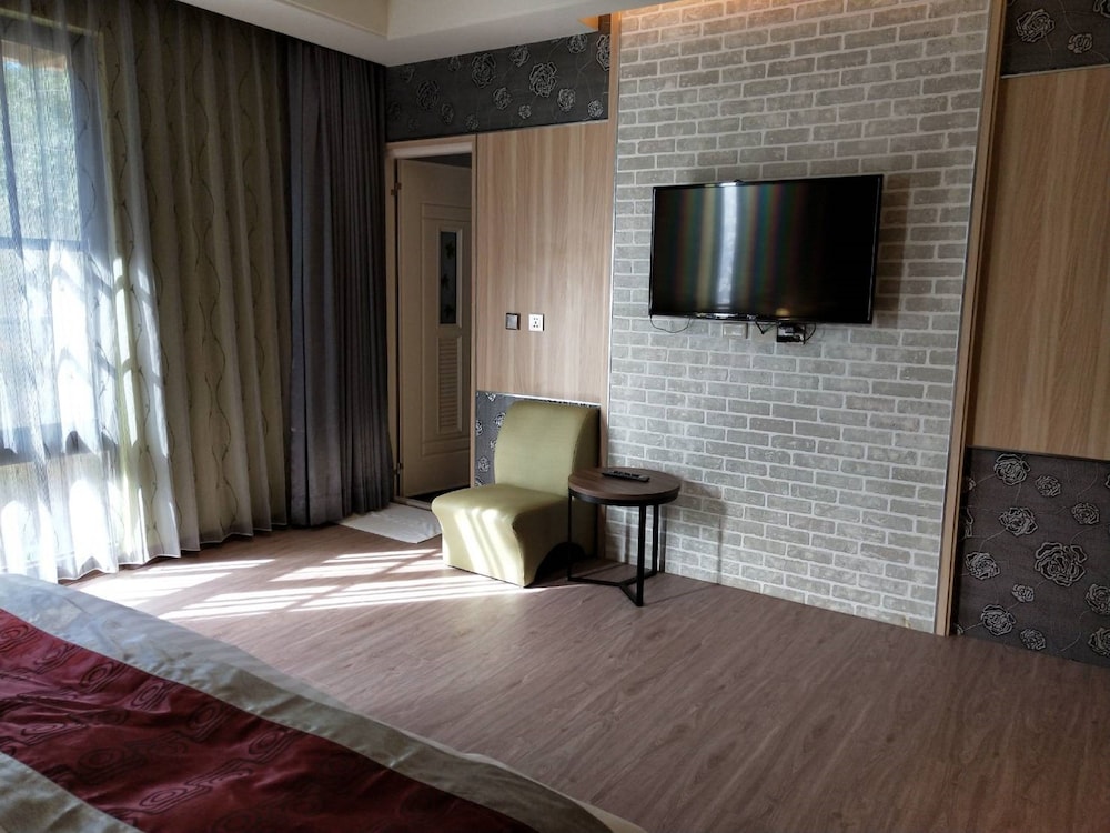Huaman Hot Spring Villa 35/68