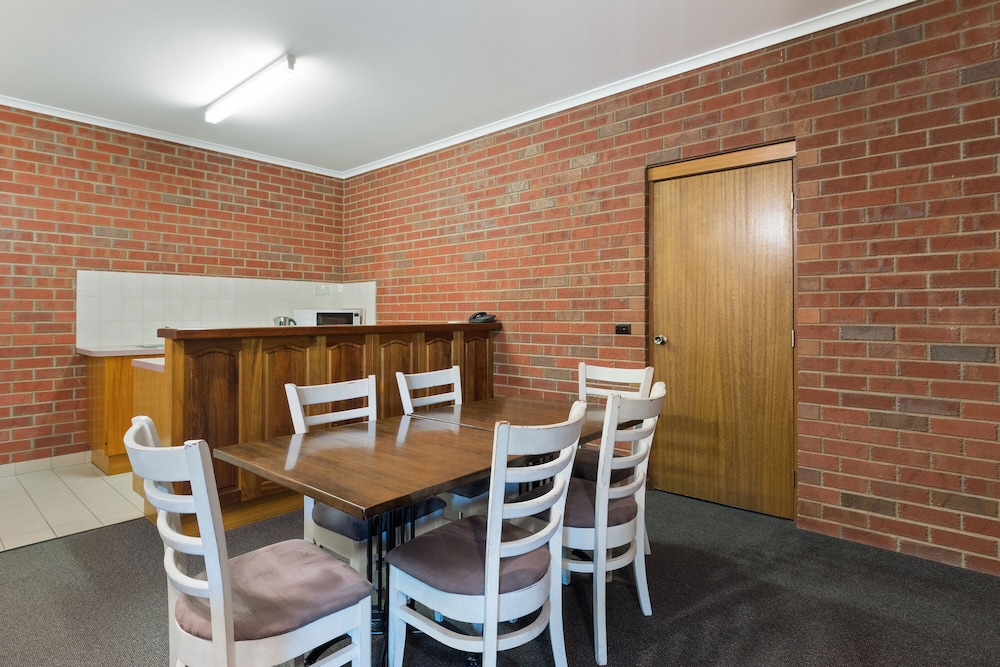 Burke And Wills Motor Inn Swan Hill 32/37