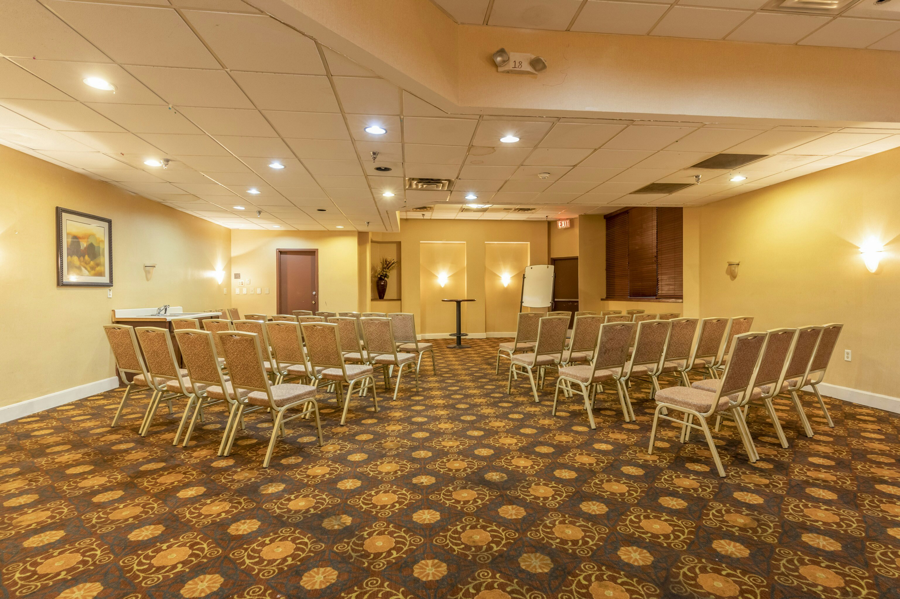 Gardentree Hotels Memphis East near I 40 33/37