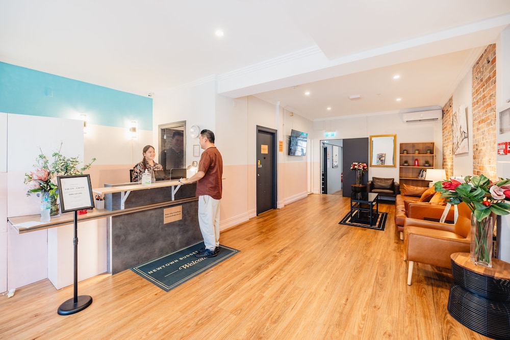 Newtown Cozystays 4/60