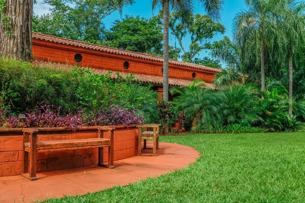 Guamini Mision Hotel 57/60