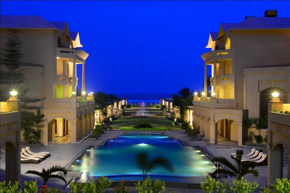 The Chariot Resort Spa 46/55
