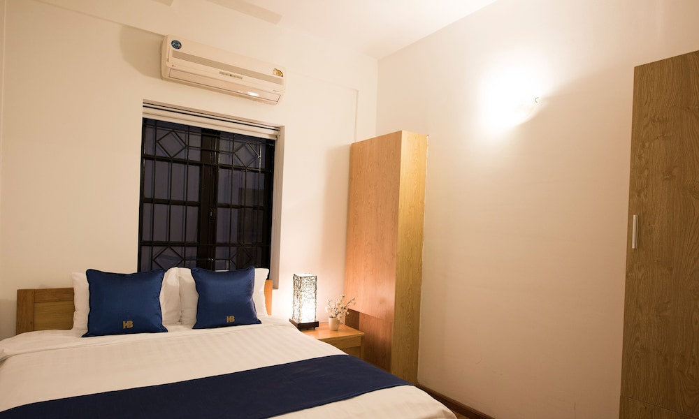 Hoa Binh Hotel 27/69