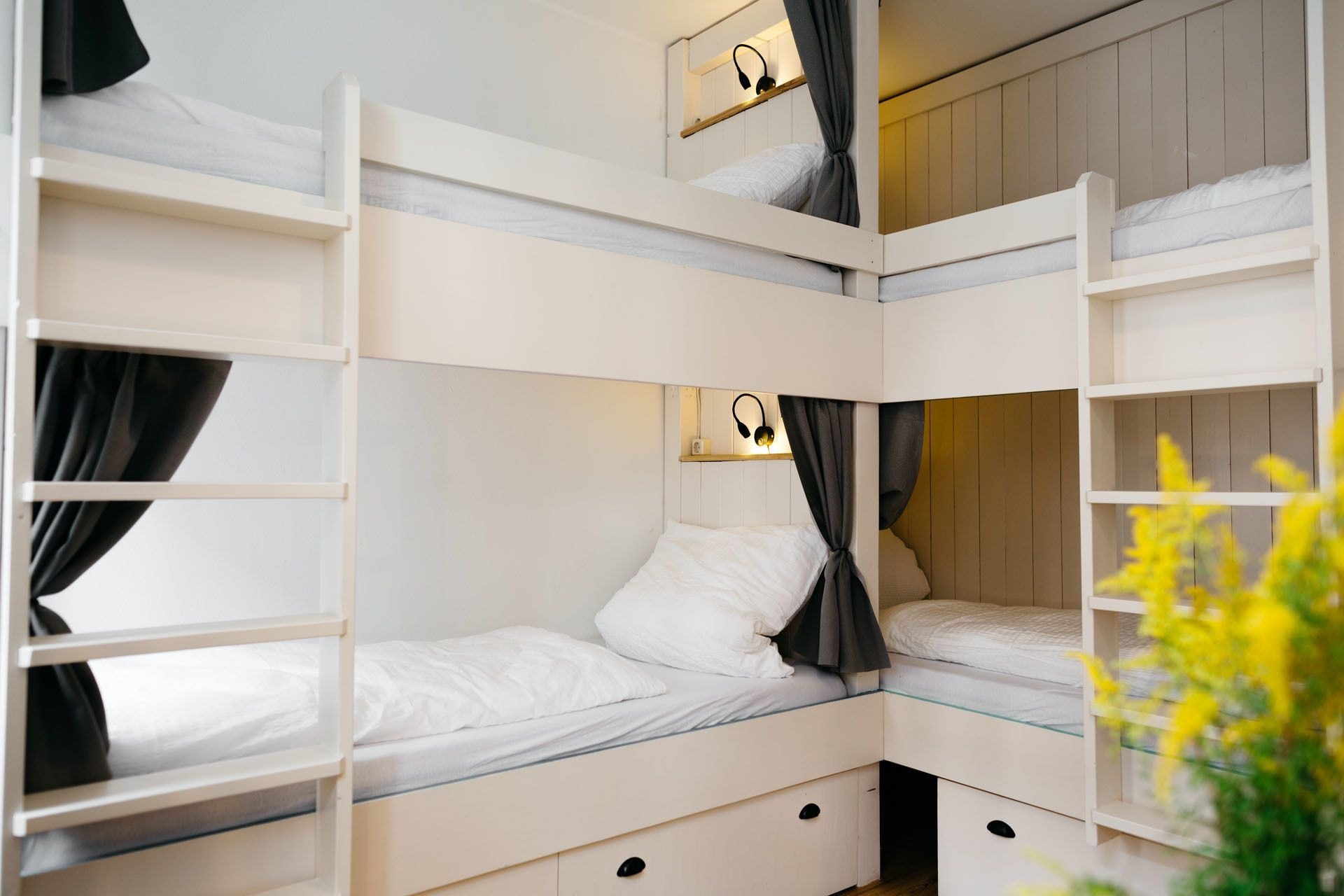 MIXED DORM