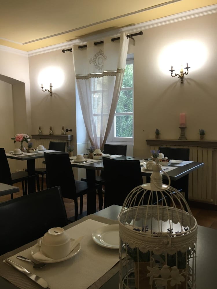 HOTEL DU CENTRE 23/32