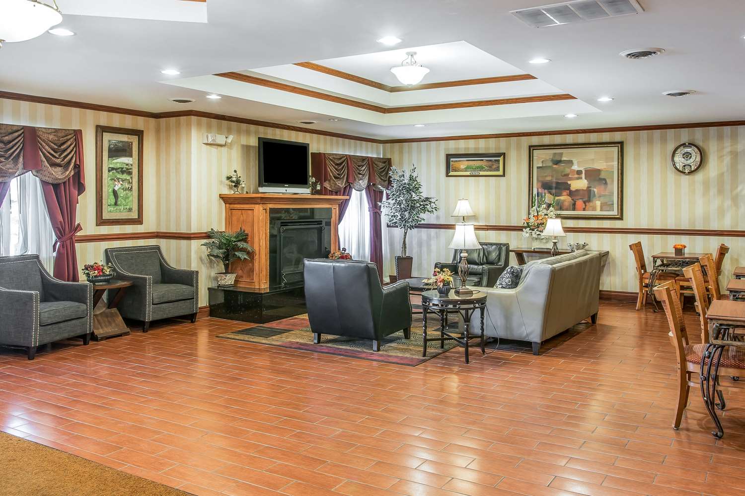Quality Inn & Suites Ann Arbor Hwy 23 21/27