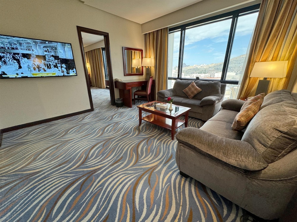 برج فندق الصفوة 3(Al Safwa Tower 3 Hotel -EX ( Dorrar Aleiman Royal Hotel Makkah )) 35/55