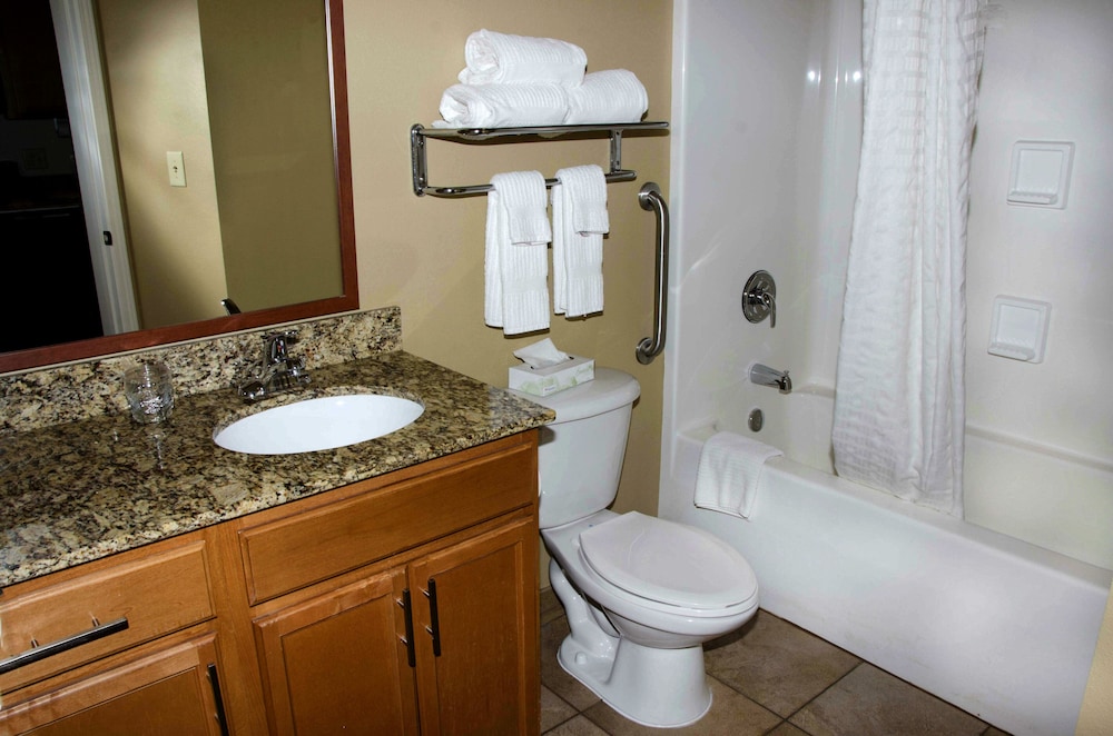 Candlewood Suites Columbus Fort Benning 71/75