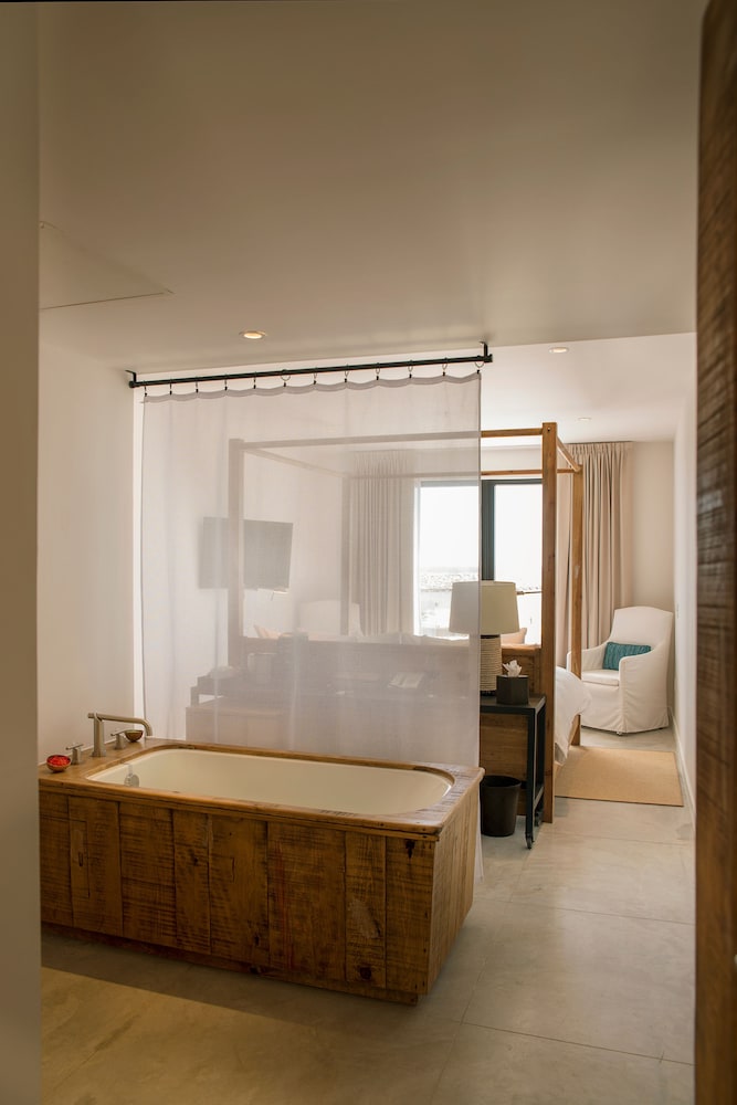 El Ganzo Hotel 30/76
