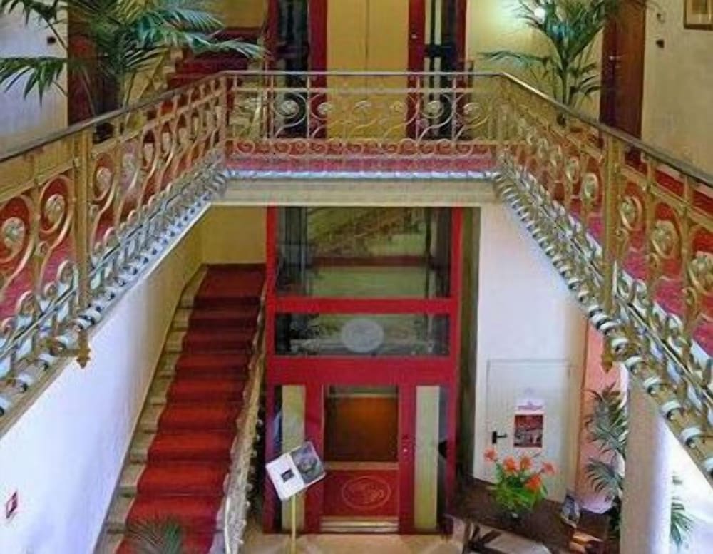 Hotel Pallanza 3/50