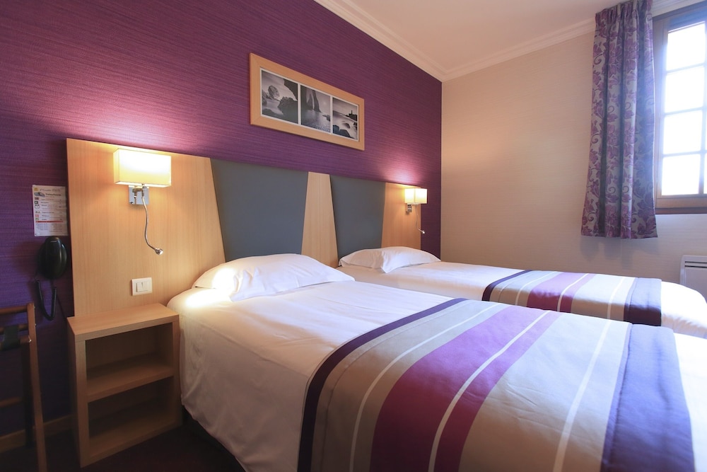 HOTEL L'ESCALE 6/50