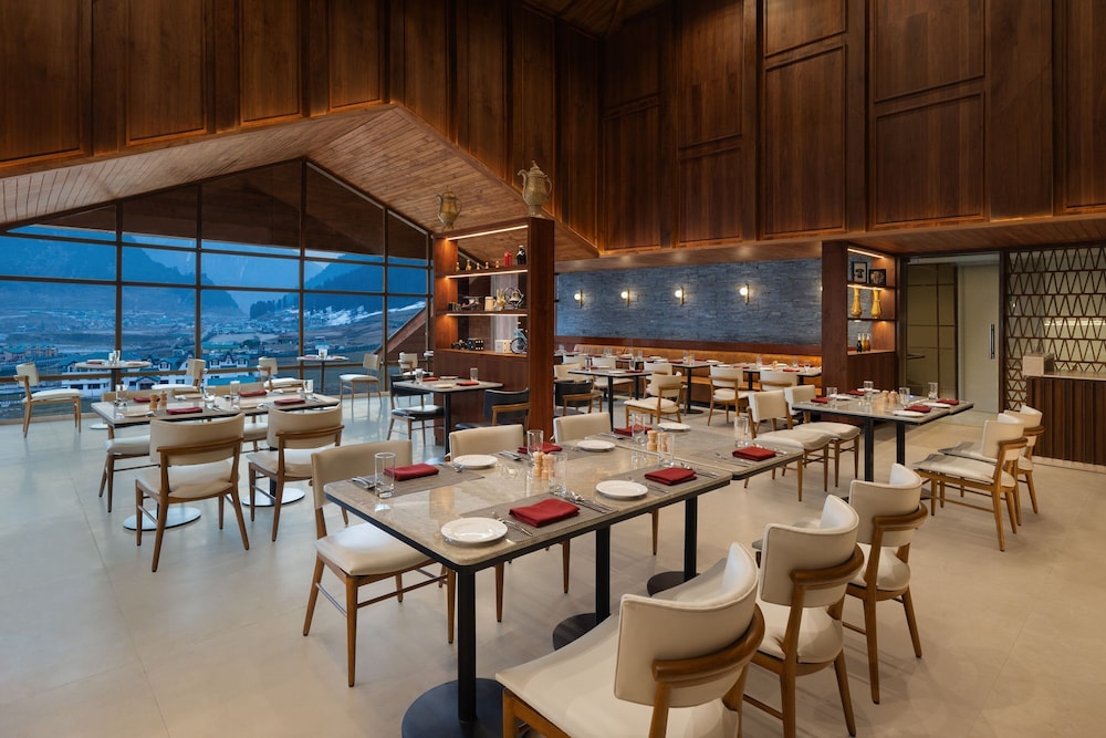 Four Points by Sheraton Sonmarg Resort 12/16
