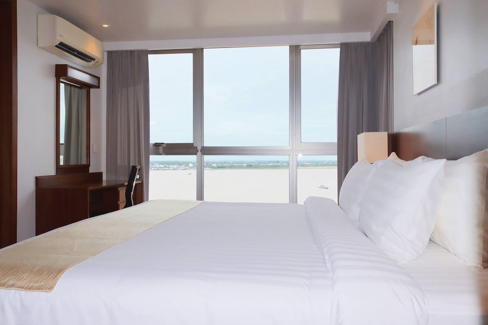 Hotel Emion Phnom Penh 20/65