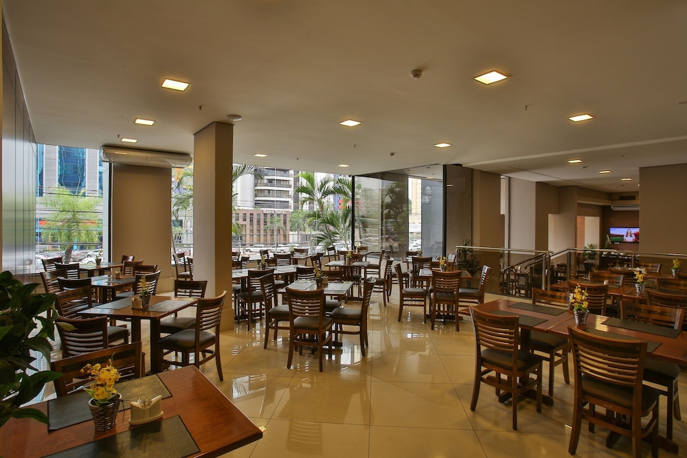 PAIAGUAS PALACE HOTEL 51/67
