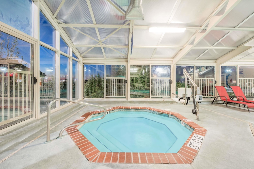 Baymont by Wyndham Litchfield 19/29
