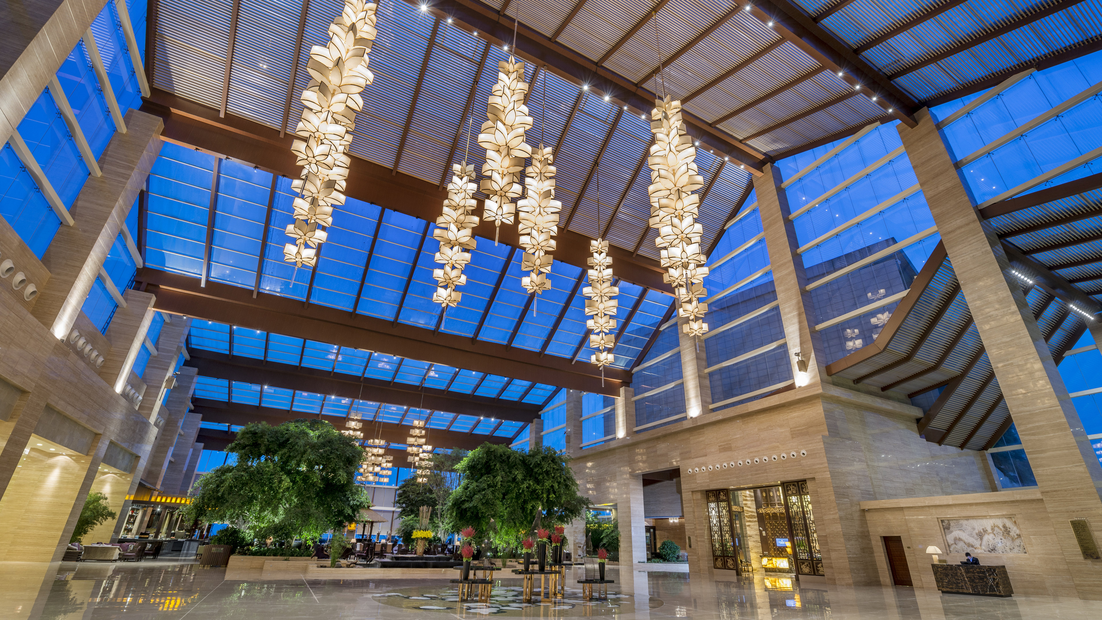 INTERCONTINENTAL HEILONG LAKE 4/50