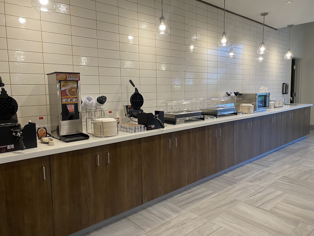 Hawthorn Extended Stay by Wyndham Pflugerville 5/29