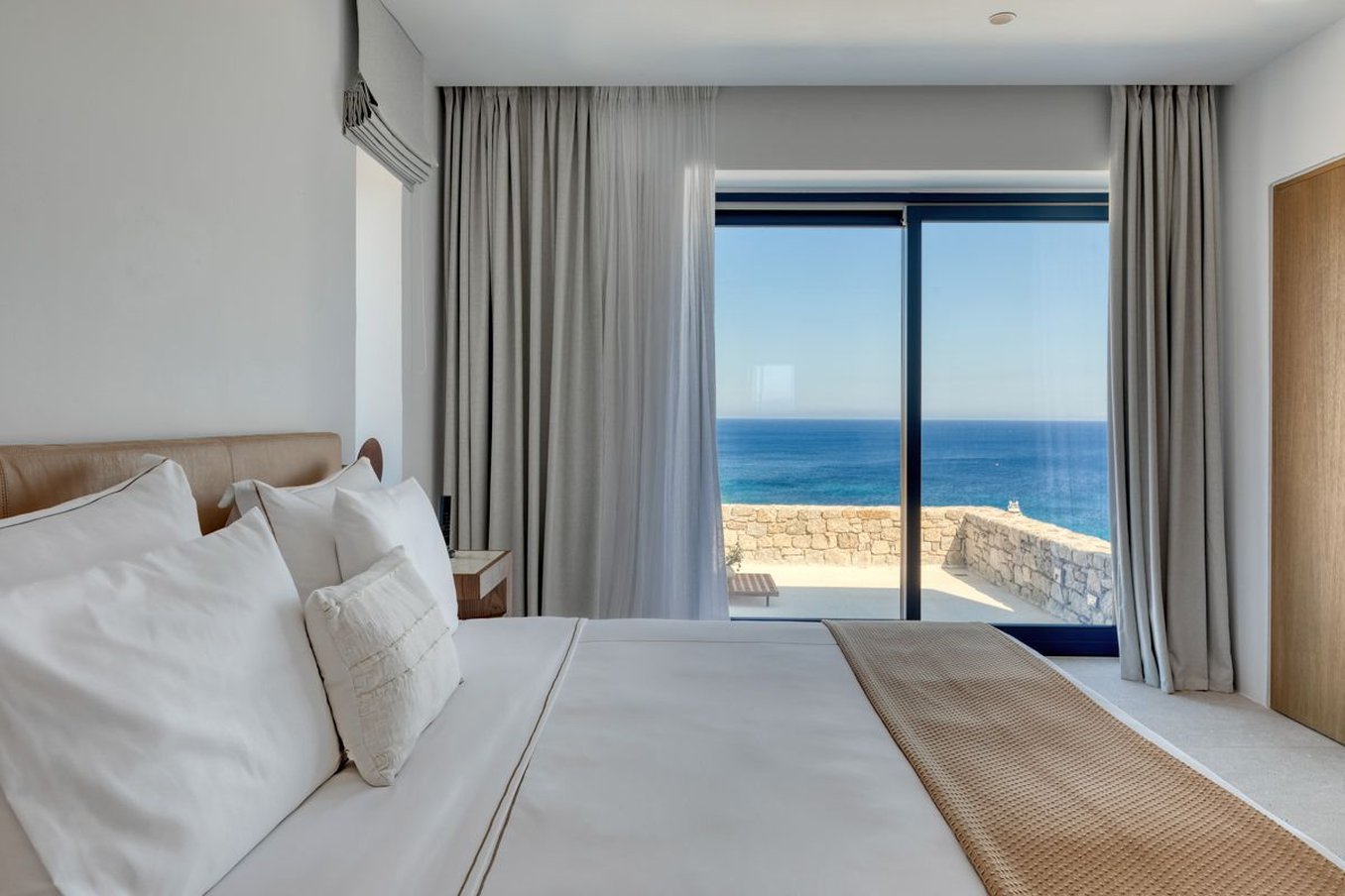 1 BEDROOM, GRAND, VILLA