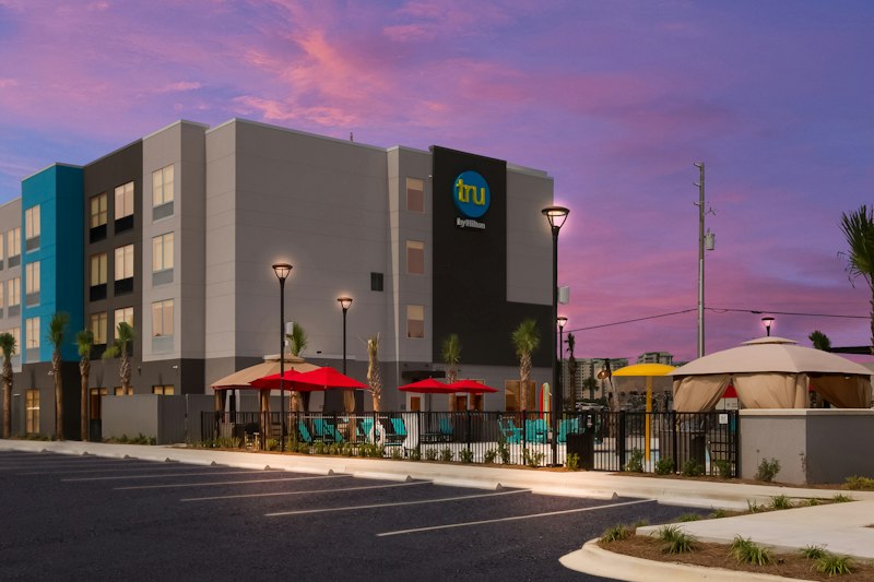 Tru by Hilton Destin 4/33